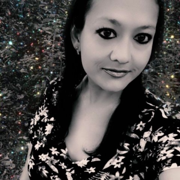 Meet your Posher, Tina - Picture 1 of 1